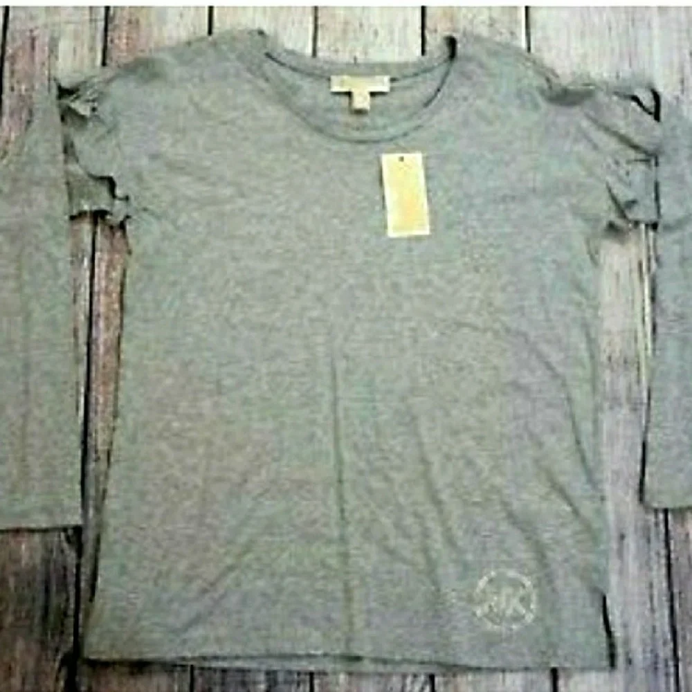 🆕⭐Michael Kors Grey Long sleeve top⭐